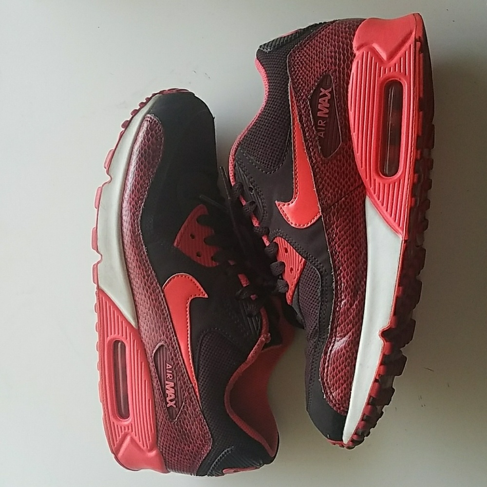 Red nike airs